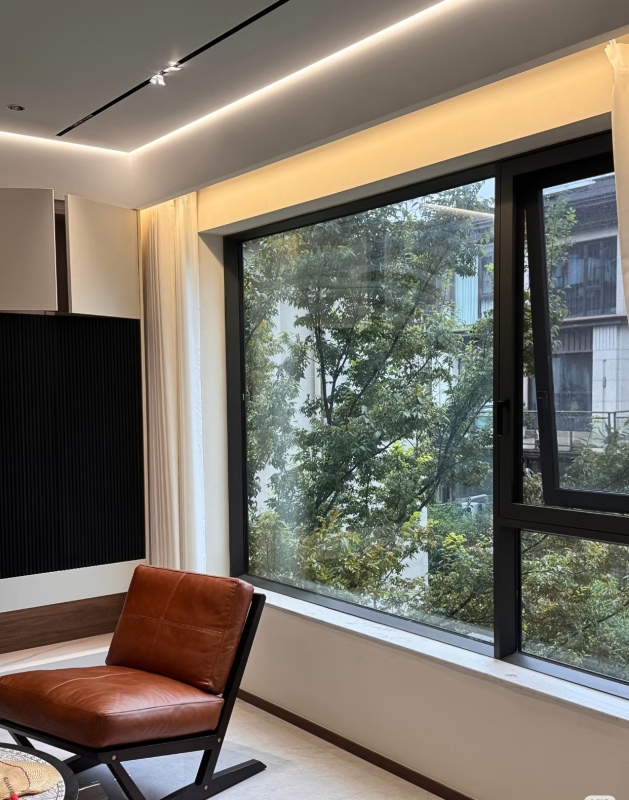 Energy Efficient Bottom-Hung Window Design