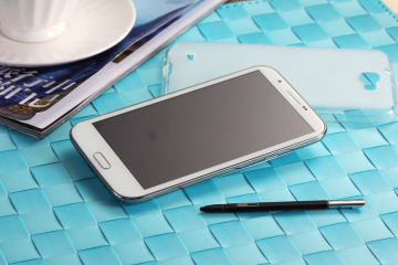N9599 Mt6589 1.2ghz Quad - Core Dual Core Smartphone Android 8g Hd Screen 4.1.2 Os Ulefone