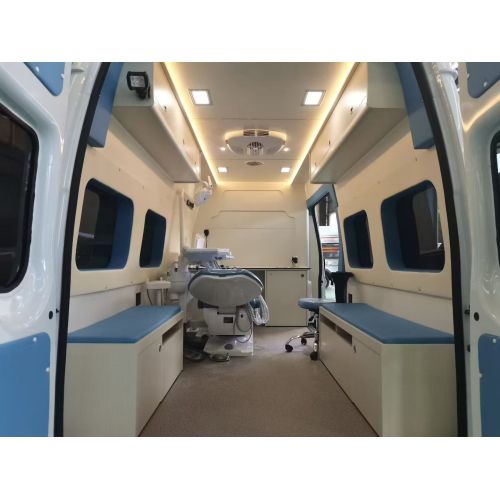 Мобильная машина скорой помощи для стоматологической клиники на месте