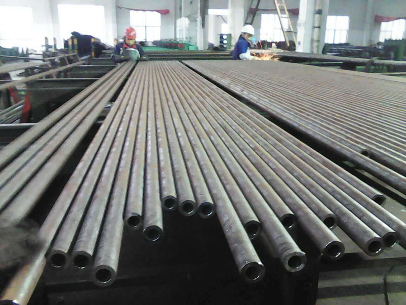 12CrMo195 seamless alloy steel tube for boiler