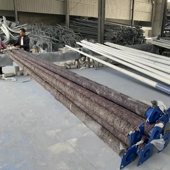 Serviceable Galvanized High Mast Flood Stadium Lighting Poles for Sale