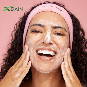Aloe Vera Vitamin C Face Wash: Deep Cleansing, Exfoliating, and Moisturizing Facial Cleanser