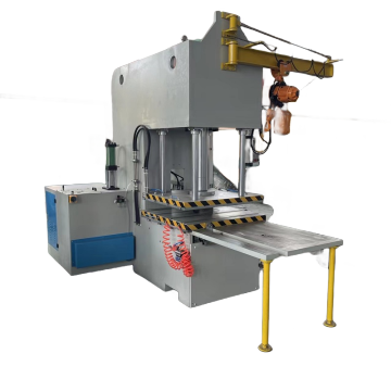 C-type single-station wax injection machine