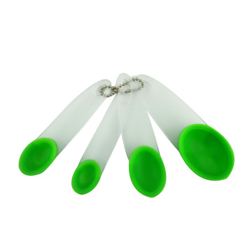 4pcs PP manipulent des cuillères à mesurer en silicone uniques