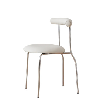 Eenvoudig ontwerp elegante witte kussens eetstoelen