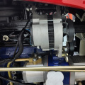 جرار بعجلات ديزل أحمر 4 × 4 للاستخدام الزراعي