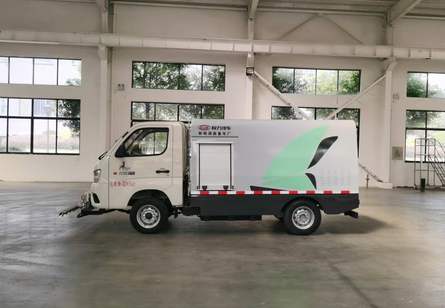 Durable Road Sweeper Truck for Efficient Cleaning