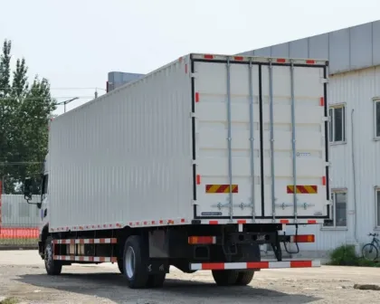 Dongfeng 105KW Electric Refrigerated Truck