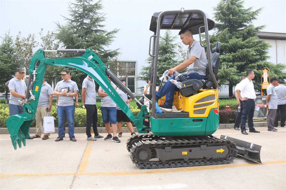 nou mini excavator de vânzare