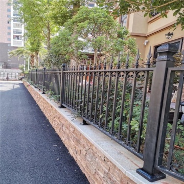 Foshan Factory Wholesale Prices for Outdoor Garden Fence Gate Designs