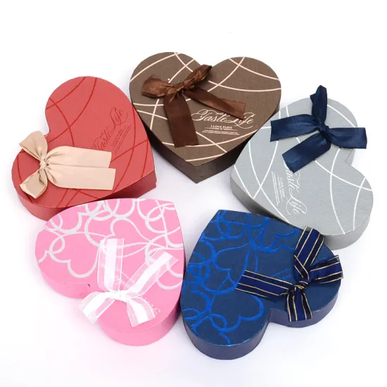 Custom Cardboard Lid Heart Shape Wedding Chocolate Box