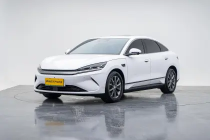 BYD QING L EV