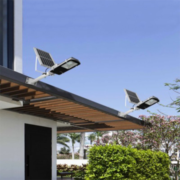 Dawn 150W IP65 ลานจอดรถพลังงานแสงอาทิตย์ - ไฟ LED Solar Street Lamp