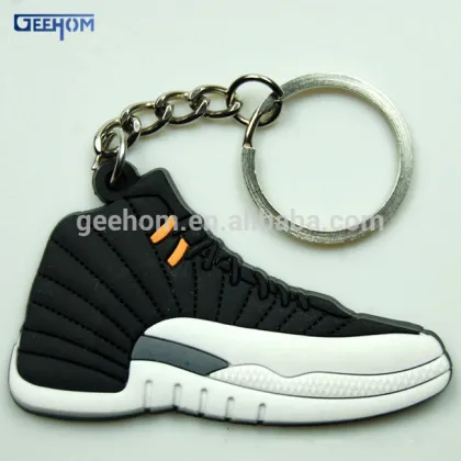 factory wholesale 3d promotional rubber running shoe keychain
