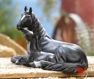 sitting brass horse mother and baby statue
