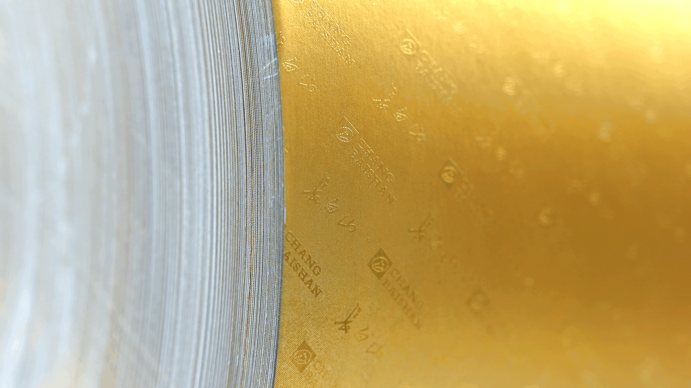 Elegant texture lining paper
