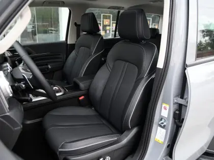 Testo 160 THE WiFi data logger with integrated temperature and humidity sensor and 2 connections for probes