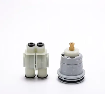 Copper constant temperature regulating valve core