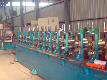 Types of rolling machine in window frame