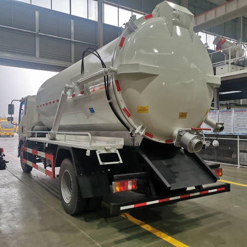 HOWO 4*2 1000LITERS VAUUM SEASTER SUSTIC