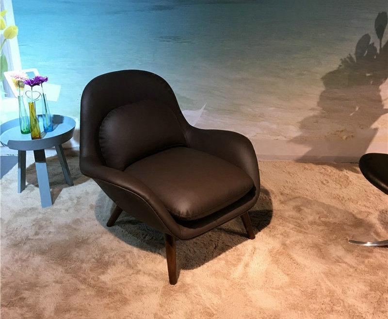 fri easy chair