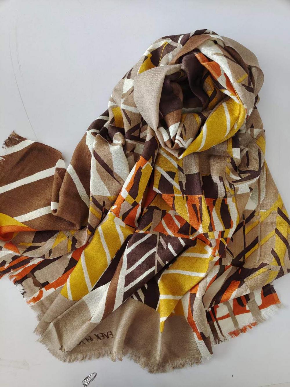 Printed Wool Scarf Msy 411