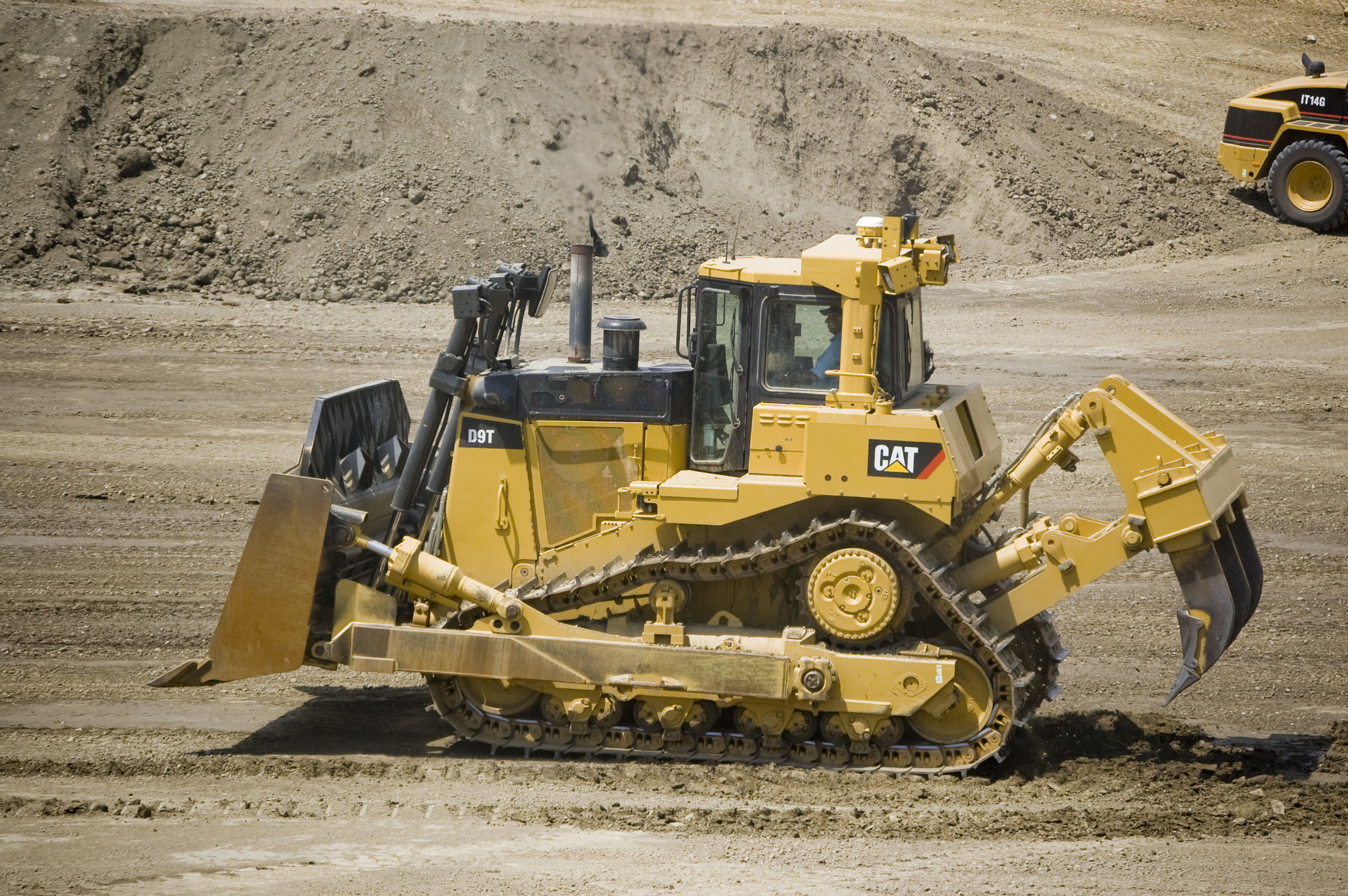 Cat D9T bulldozer