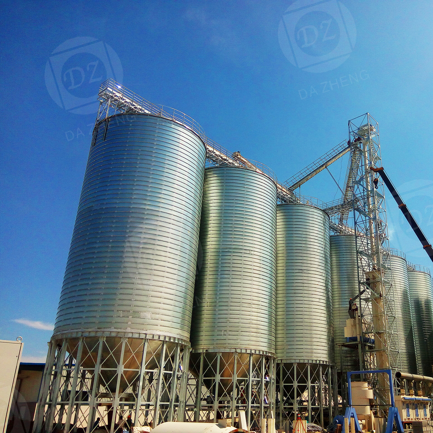 Steel plate silos for farm grain storage