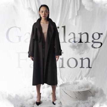 Chocolate loose-fitting cashmere overcoat