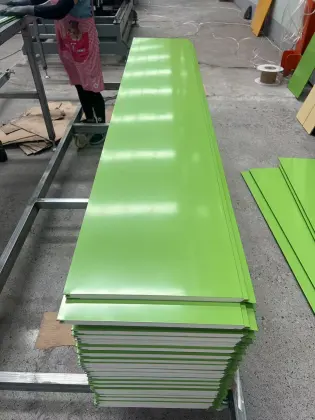 Green Flat Insulation Board Metal Exterior Wall Panel Polyurethane Core Panels
