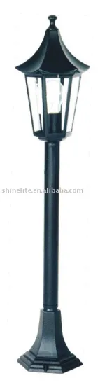outdoor garden pole light