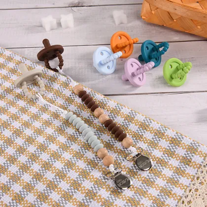 colorful Solid silicone baby pacifier with chain clip