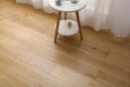 ヨーロッパナラ手削り無垢材の堅木張りの床