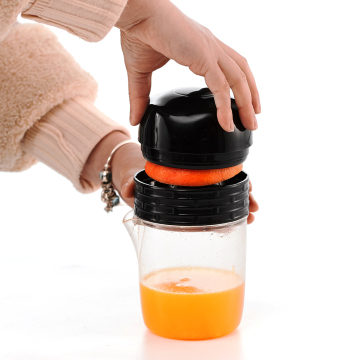 Plastic Lemon Juice Squeezer Citrus Juicer