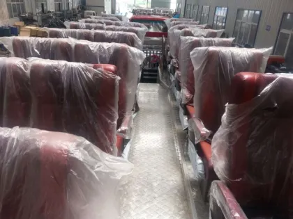 Yunlihong 4X4 Desert Off Road Passenger Vehicle