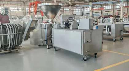 Sausage cutting machine
