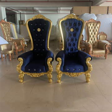 Golden Luxury High-Back Wooden Throne Chair: A Regal Addition for Hotels, Weddings, and Living Rooms