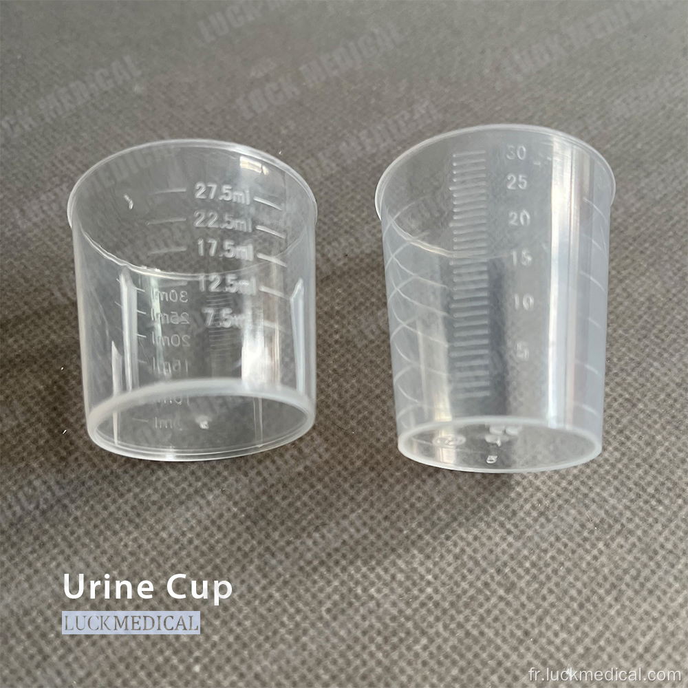 Tasses d&#39;urine jetables pour tester