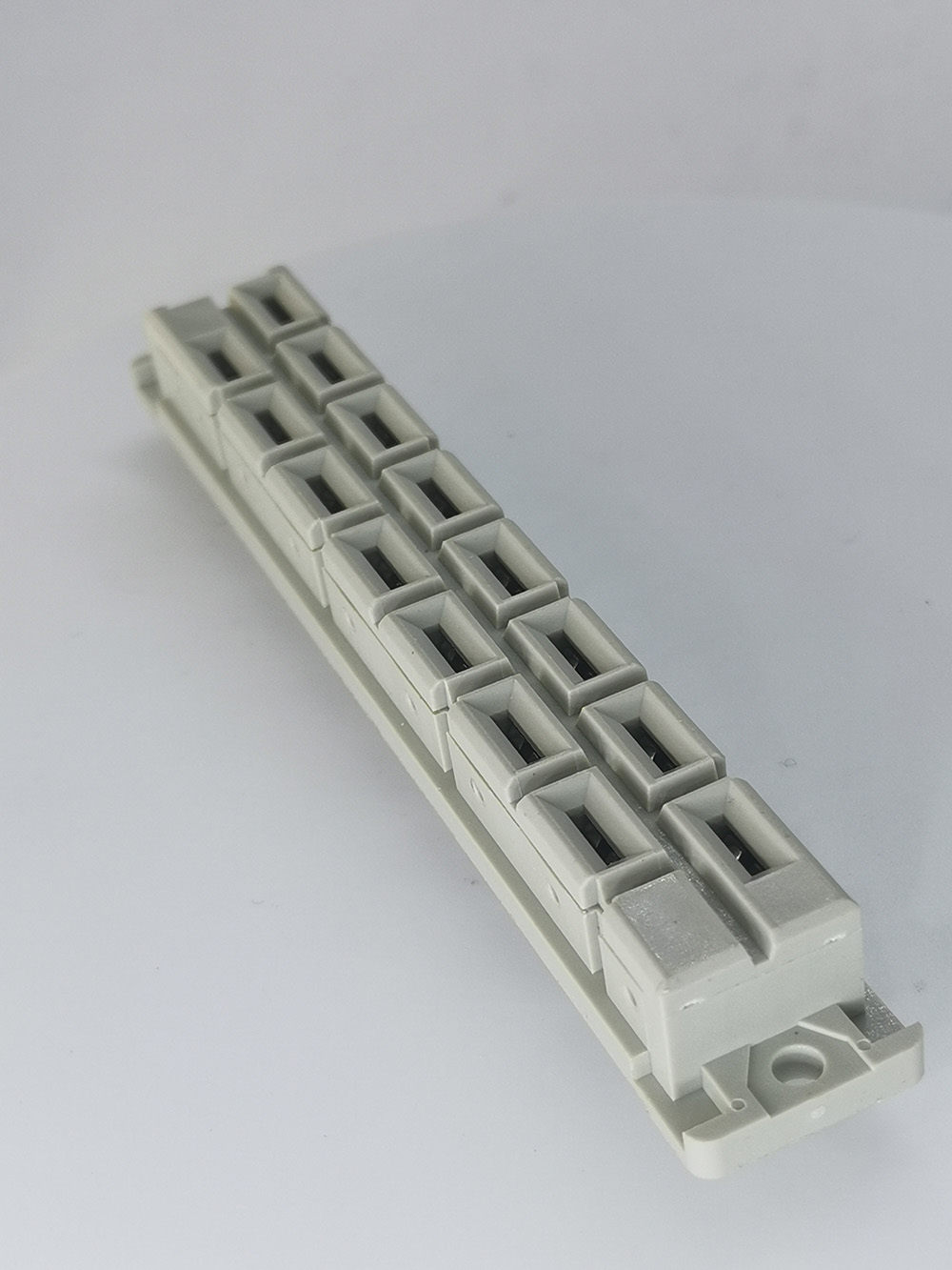 Vertical Female H15 Type High Power DIN41612 Connectors