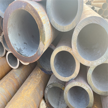 ASTM A106 أنبوب فولاذي ساخرة من الكربون الساخن