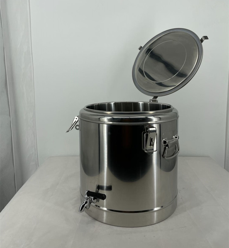 Stainless steel thermal insulation barrel with good thermal