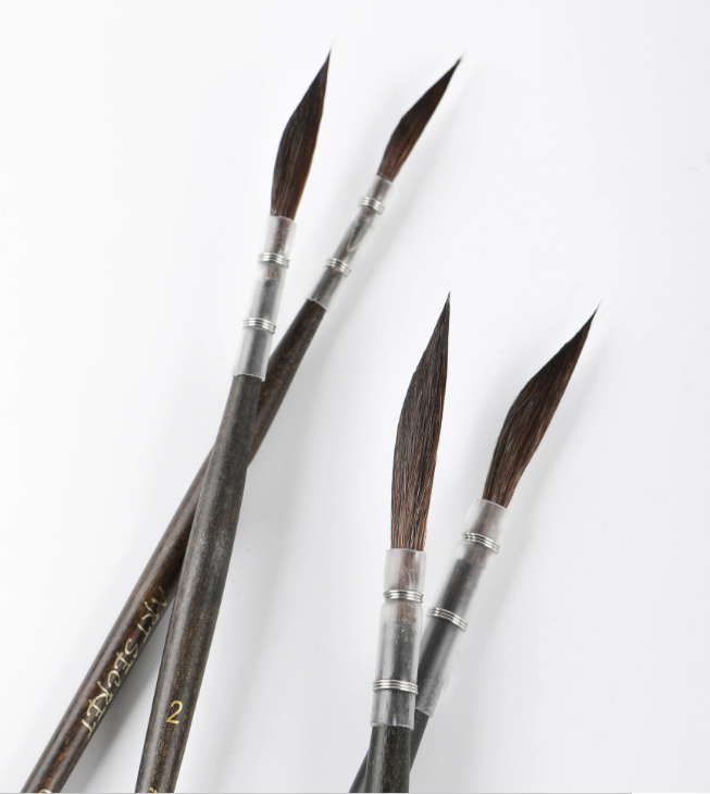 wooden handle brush