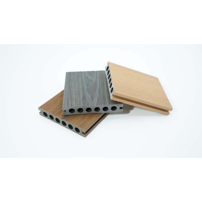 Bảng điều khiển ngoài trời WPC Sản xuất lượng khí thải thấp Sản xuất năng lượng Tùy chọn cốt lõi cách nhiệt hiệu quả