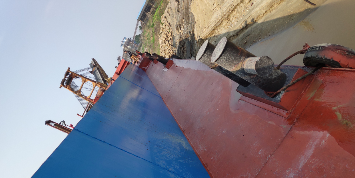 self unloading vessel