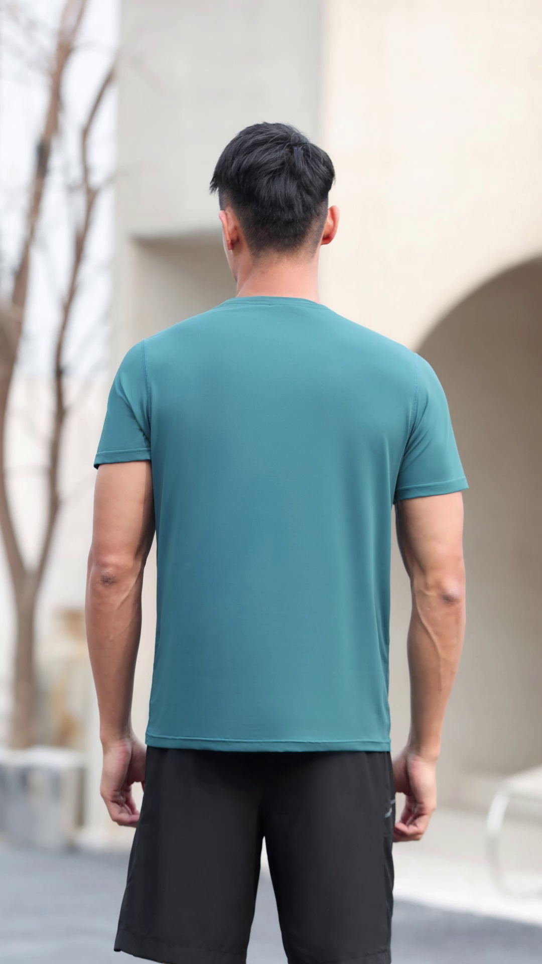 OEM Quick-Drying Fitness Tee for Summer Outdoor Sports