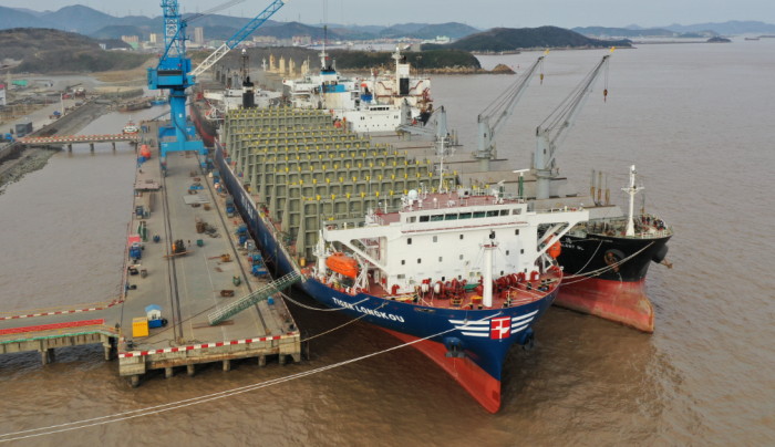 ship Longkou Tiger