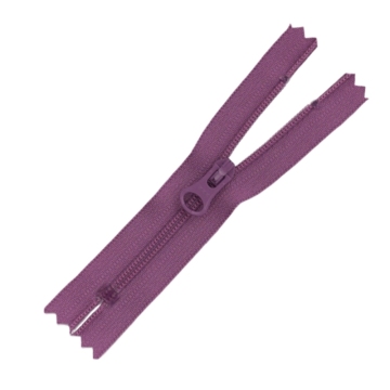 Ykk coil zipper 5# 20cm high quality nylon zipper polyester tape with nylon teeth close end nylon coil zipper for bag