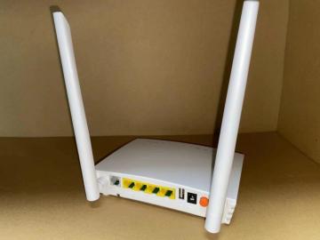 XPON 1GE 3FE 1POTS USB 2.4G WIFI ONU