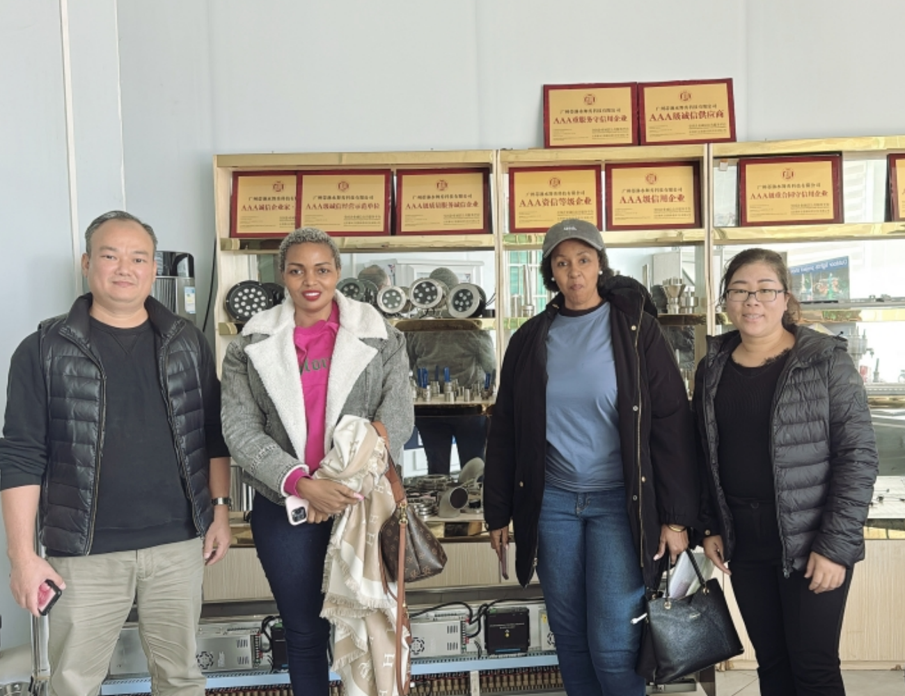 Хатти истеҳсолӣ