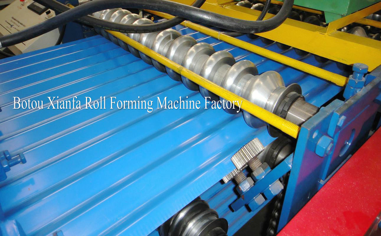 corrugated deck forming machine